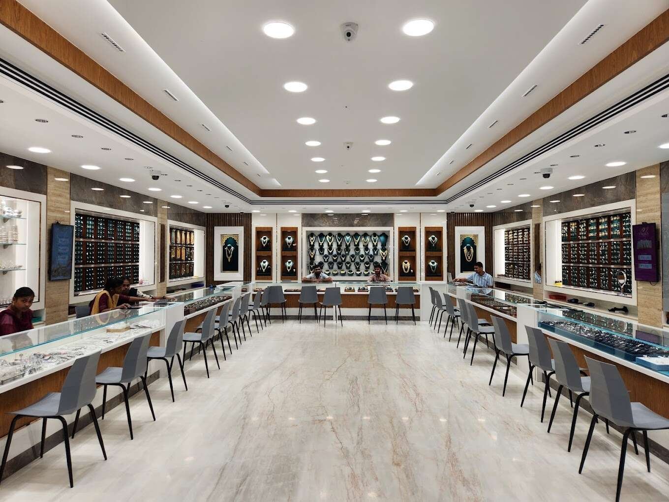 VIMALA JEWELLERS MANALI